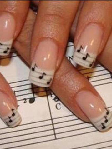 Facebook, Nails