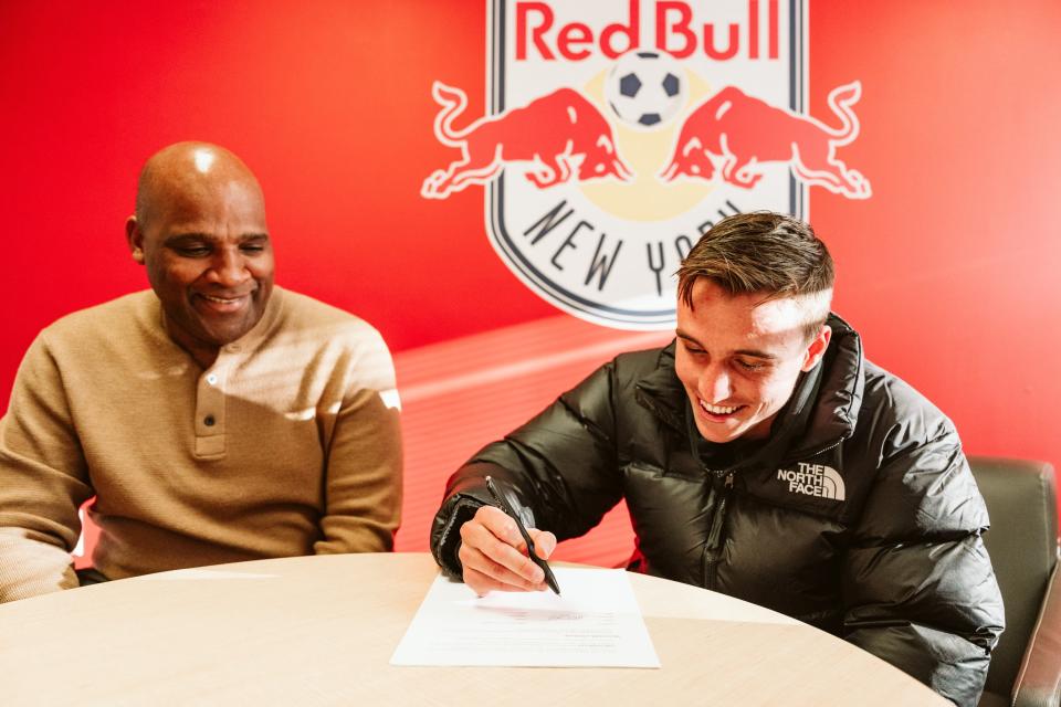 Duke midfielder Peter Stroud of Chester (right) signed a three-year contract with the Red Bulls earlier this week, alongside Sporting Director Denis Hamlett.