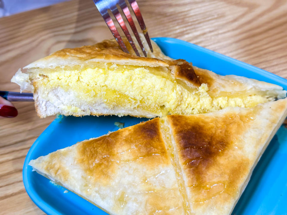 hou lah - classic puff pastry thick toast