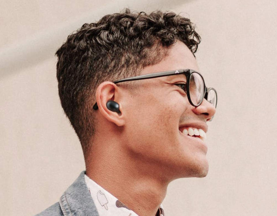 These Apple AirPod alternatives are only $30. (Photo: Amazon)