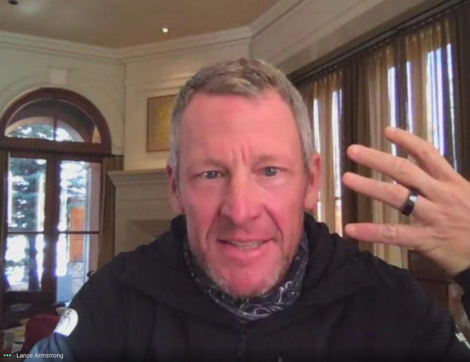 Lance Armstrong with his Oura ring