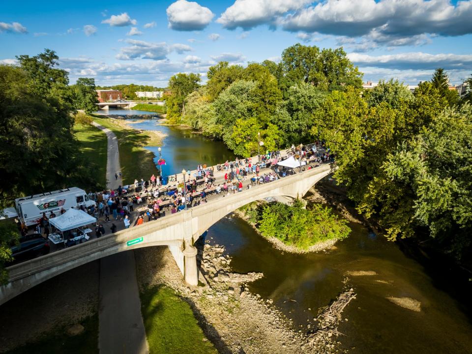 An aerial view of the Bridge Dinner in 2022.