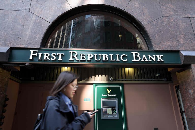 Una sede del First Republic Bank en San Francisco, California. (JUSTIN SULLIVAN / GETTY IMAGES NORTH AMERICA / Getty Images via AFP)