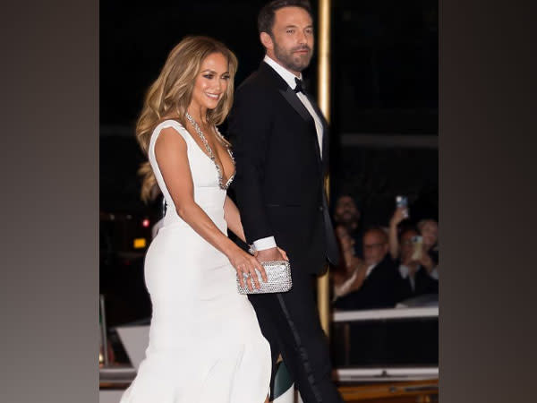 Jennifer Lopez, Ben Affleck (Image source: Instagram)