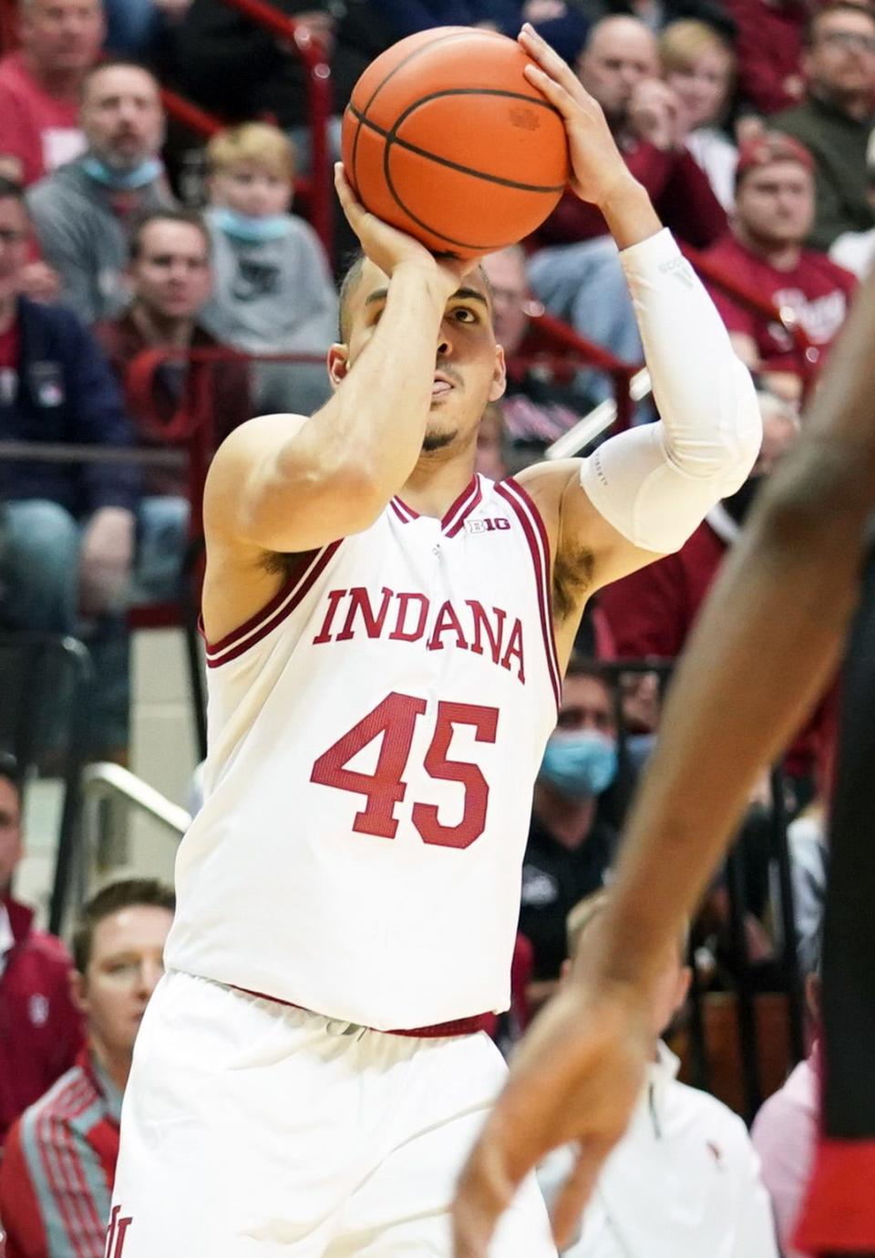 Indiana Hoosiers guard Parker Stewart (45) makes a three-pointer during the game against Louisiana-Lafayette at Simon Skjodt Assembly Hall on Sunday, Nov. 21, 2021.