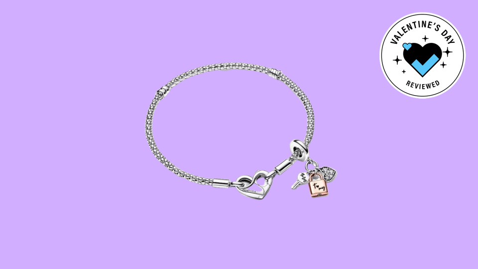 Best Pandora Jewelry Pieces: chain bracelet charm set