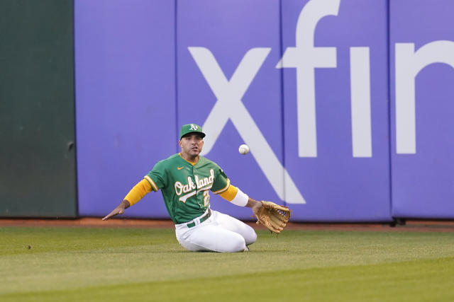 Forget his stats: Martín Maldonado has been the glue that's helped pave  Astros' playoff path