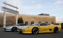 Placed next to each other, the XJ220 and the later XJ220S spinoff show off their similarities and differences.