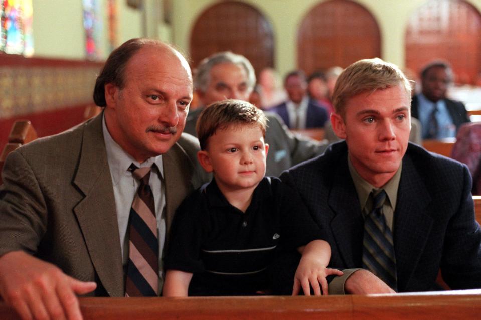 Austin Majors (center) was a child star in "NYPD Blue."