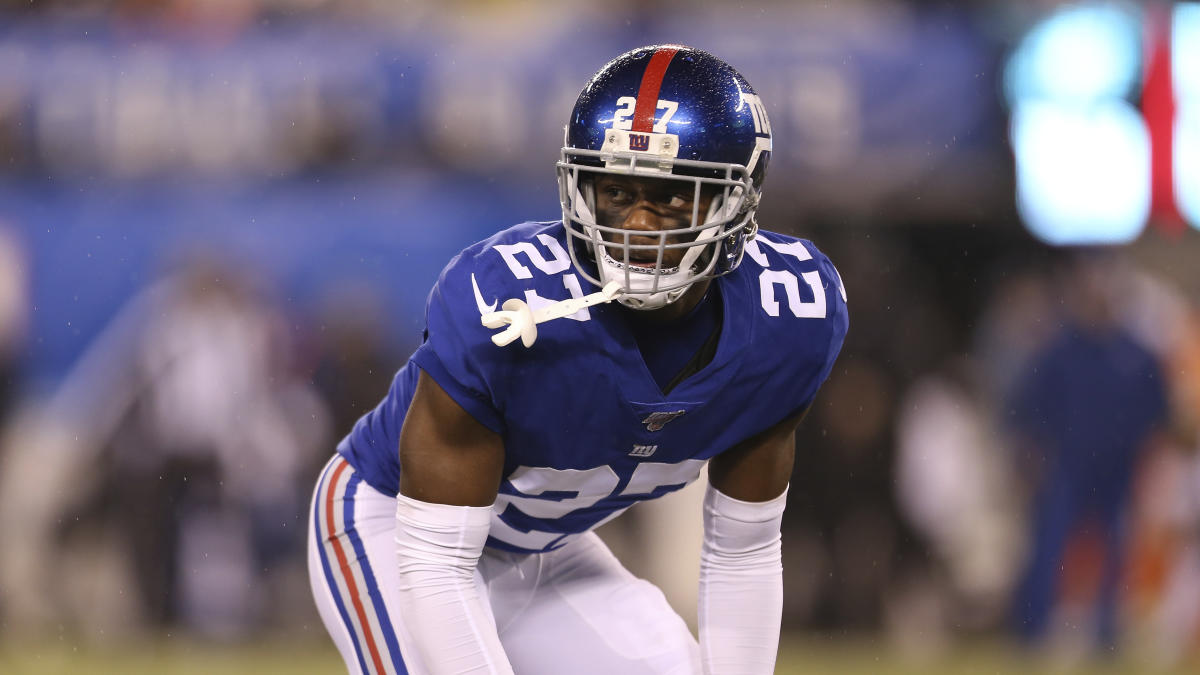 New York Giants cornerback Deandre Baker (27) breaks up a pass to