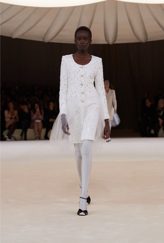 Chanel Haute Couture Celebrates Dancers in Ethereal Spring 2024 Collection