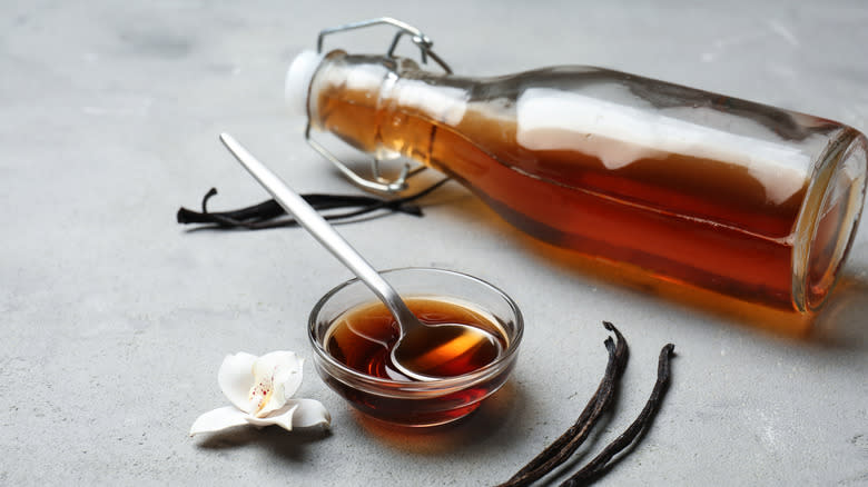 vanilla extract in airtight bottle