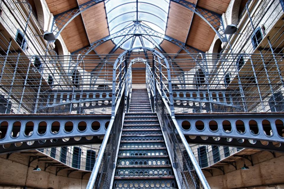Catch up on your Irish history at the Kilmainham Gaol Museum. matthi – stock.adobe.com