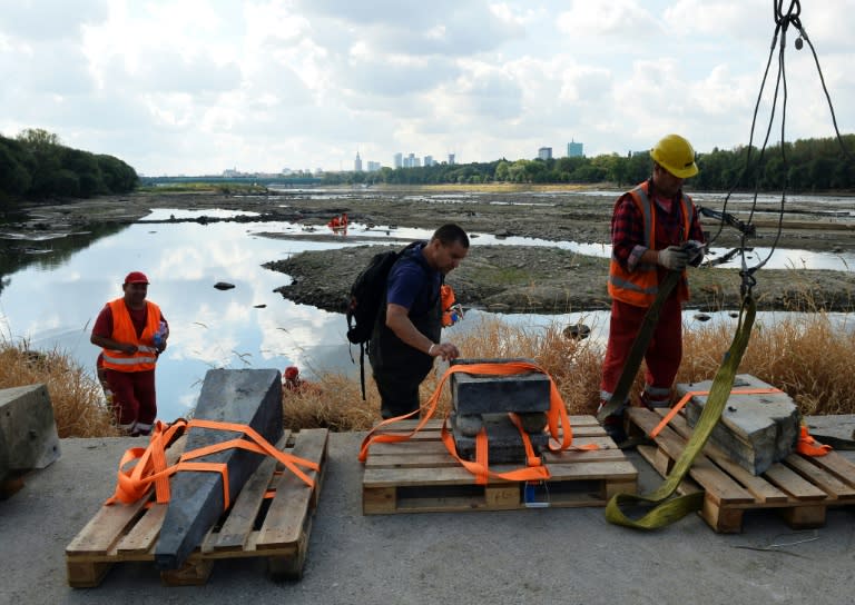 Historians recover relics from the 17th century at Vistula river in Warsaw on September 3, 2015