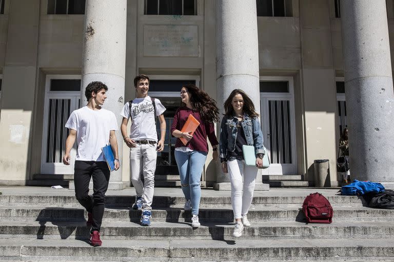 La Argentina es el país de la región en el que los jóvenes empiezan su camino laboral a menor edad