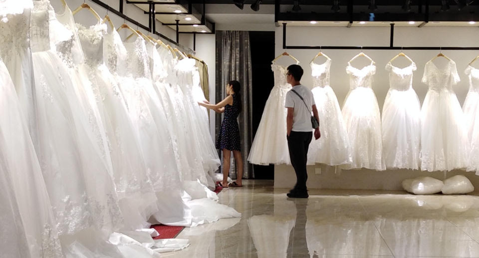 Tienda de vestidos de novia en Suzhou, China. Foto: J.F. Moreno.