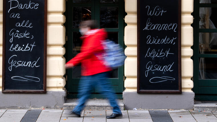 Restaurants, die wegen Corona schließen müssen, erhalten vom Staat einen Teil der Umsatzeinbußen ersetzt. Darauf können auch Steuern zu zahlen sein. Foto: dpa