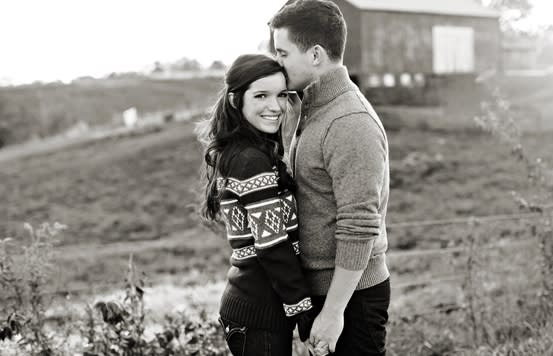 engagement-session-outdoors-maroon-sweater-shoes