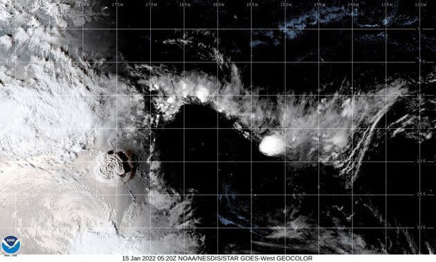 2022 01 15T105449Z 1925258399 RC2MZR96PBVX RTRMADP 3 TONGA VOLCANO