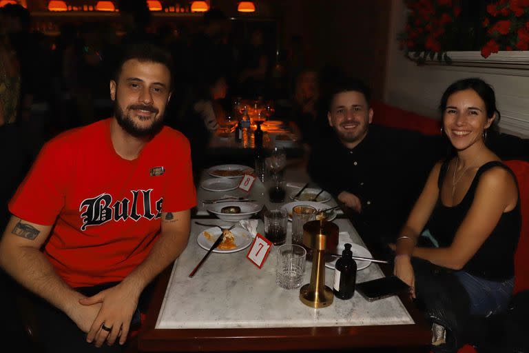 Famosos en la inauguración de The Rouge