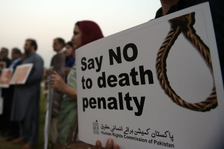 Activists from the Human Rights Commission of Pakistan (HRCP) mark International Day Against the Death Penalty, in Islamabad, on October 10, 2015