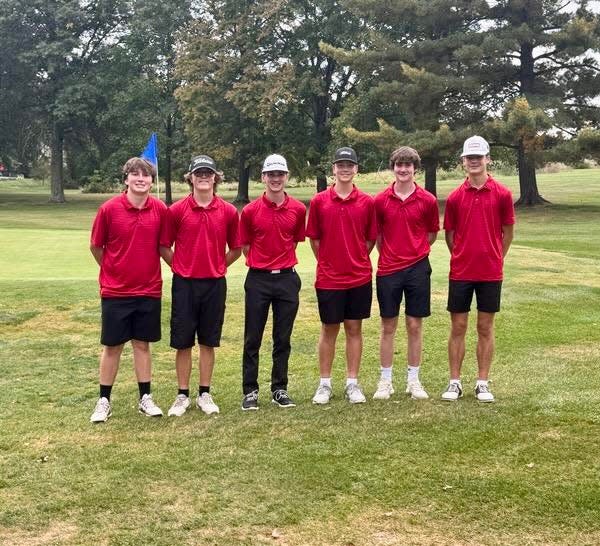 Manchester boys golfers, from left to right, Zach Smith, Eric Ouimet, Evan Hausch, Drew Mothersbaugh, Logan Carr and Brady Johnson.