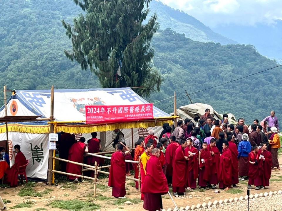 近700名不丹居民踴躍參加義診。圖：林口長庚提供