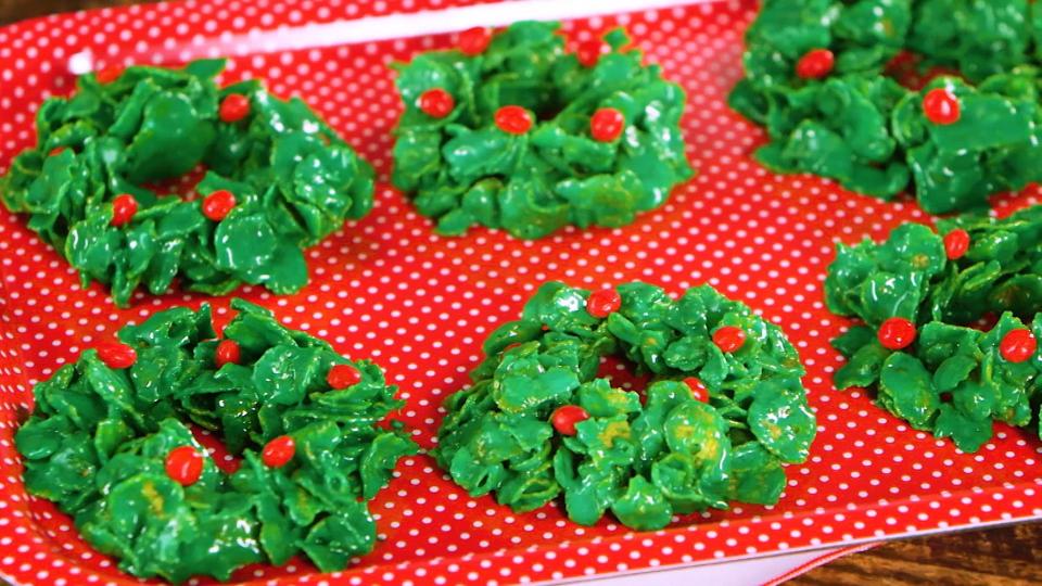 Cornflake Wreath Christmas Cookies