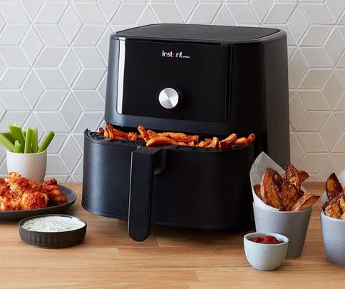 Get 40% off this Instant Vortex 4-in-1 air fryer