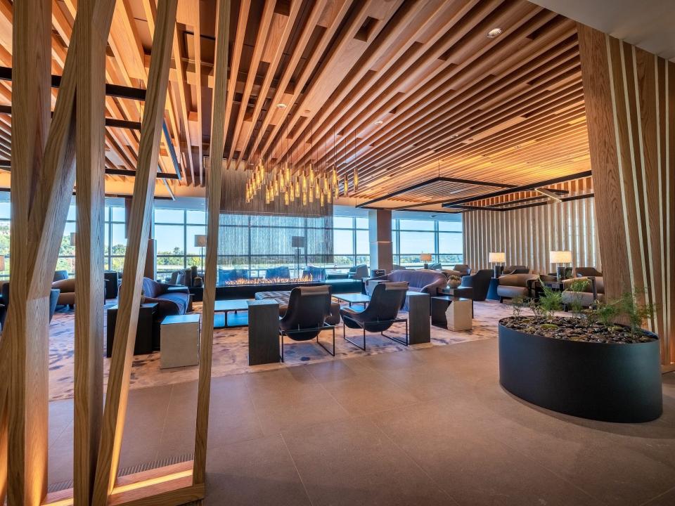 American's new Admirals Club in Washington DC.