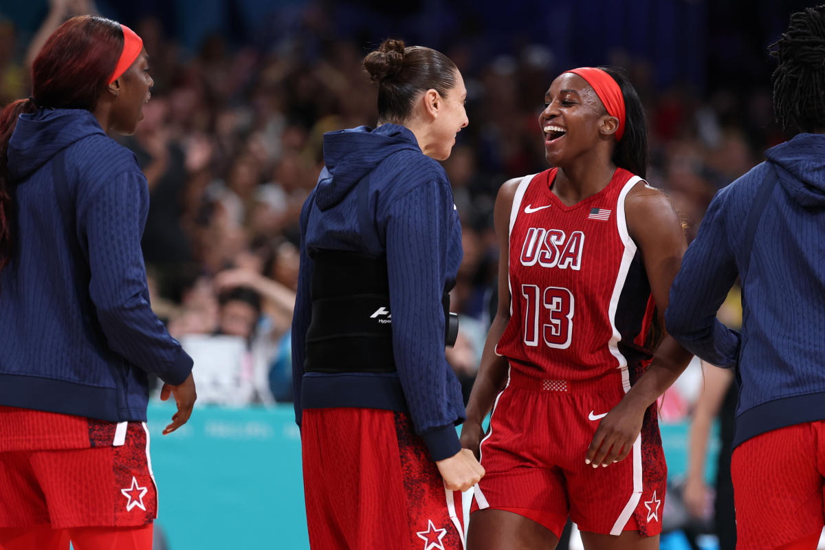 Paris Olympics: U.S. women cruise into knockout round with rout of Germany