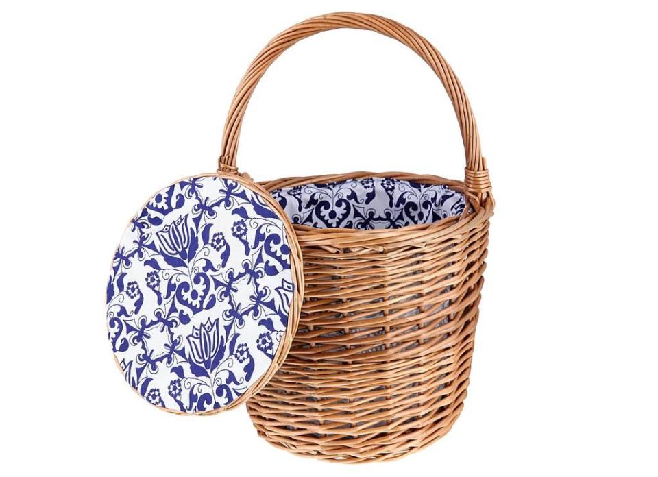 18) Tanner's Brown Wicker Basket