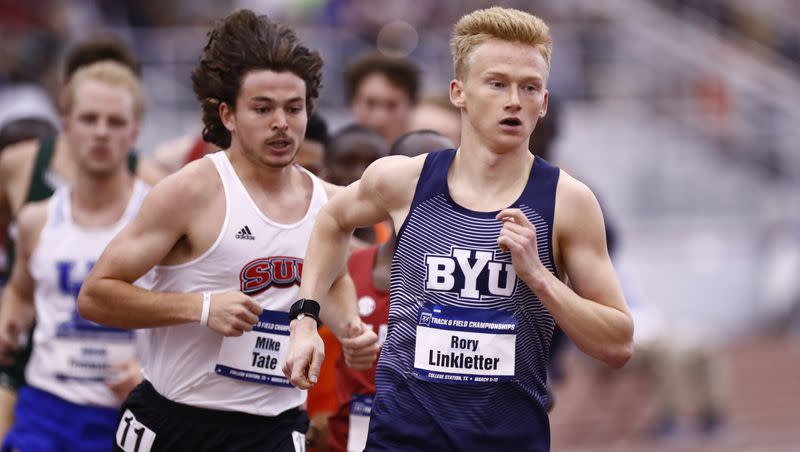 Rory Linkletter leads the pack during the men’s 5,000m at the 2018 NCAA Indoor Track Championships in College Station, Texas. Linkletter recently met the stiff Olympic qualifying standard at the Seville Marathon in Spain and will likely compete for Canada at the Paris Games.