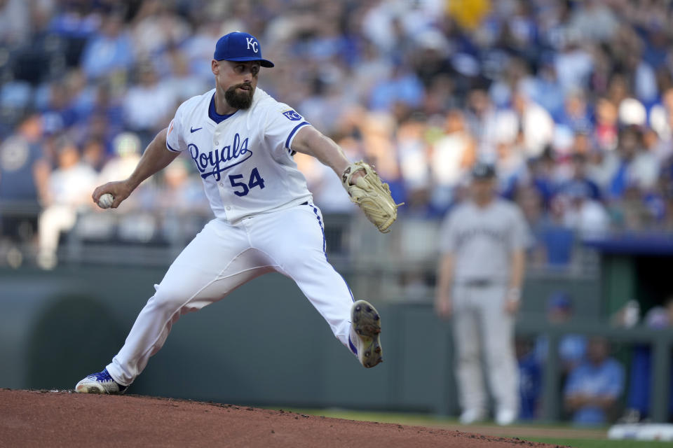 Kansas City Royals starting pitcher Dan Altavilla throws during the first inning of a baseball game against the New York Yankees Wednesday, June 12, 2024, in Kansas City, Mo. (AP Photo/Charlie Riedel)