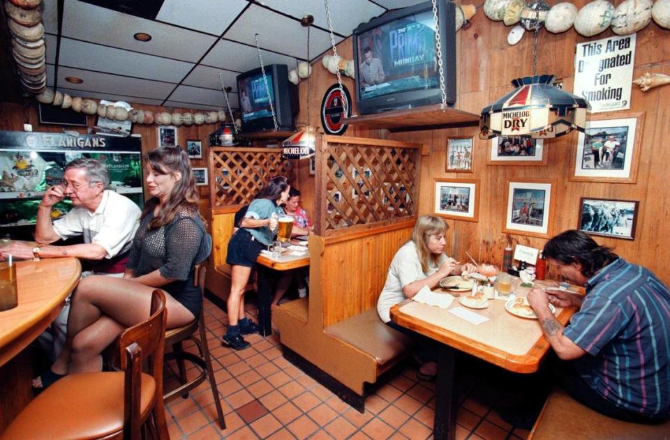 In 1997, customers at Flanigan's Seafood Bar and Grill in Broward.