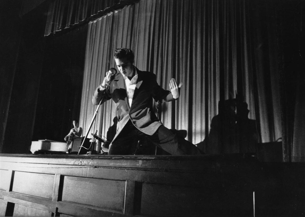 No hip-swiveling allowed, but Elvis Presley still wowed Jacksonville audiences when he played at the Florida Theatre in 1956. Atlanta photographer Jay Leviton captured some memorable images from that show.