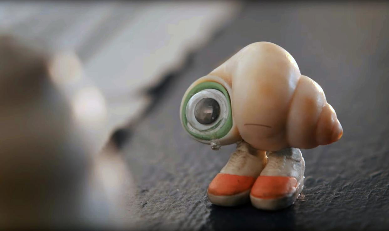 MARCEL THE SHELL WITH SHOES ON, Marcel (voice: Jenny Slate), 2021. © A24 / Courtesy Everett Collection
