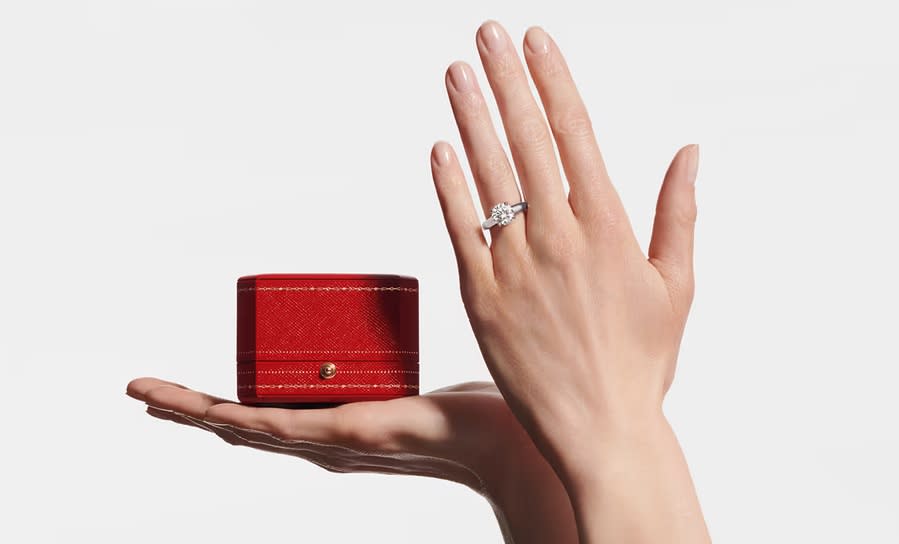 Cartier 的訂婚戒指品項多元 Source: Cartier