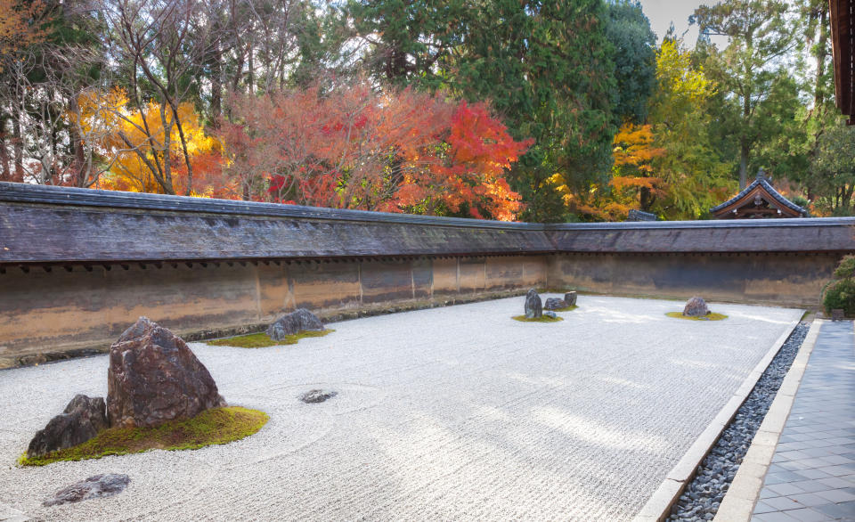 Japanese rock garden in Ryoan-ji. (Photo: Gettyimages)