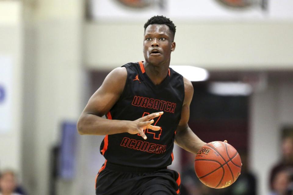 Emmanuel Akot will join Arizona next fall. (AP)