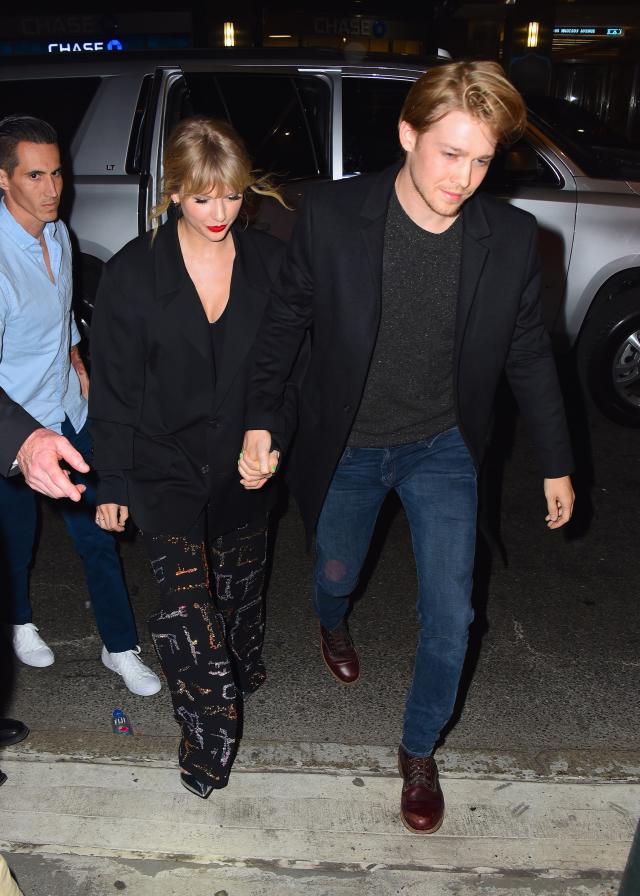 Taylor Swift Admits She Was 'Lonely' While Writing Folklore (And Still  Dating Joe Alwyn)