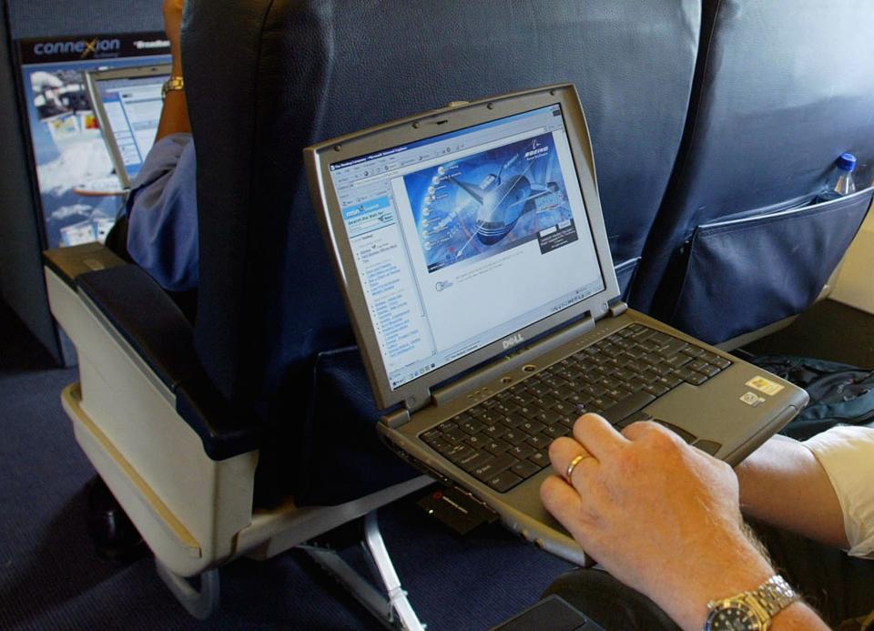 Reisende aus mehreren arabischen Ländern müssen in Zukunft auf Flügen in die USA ohne Laptop auskommen. (Bild: AP Images)