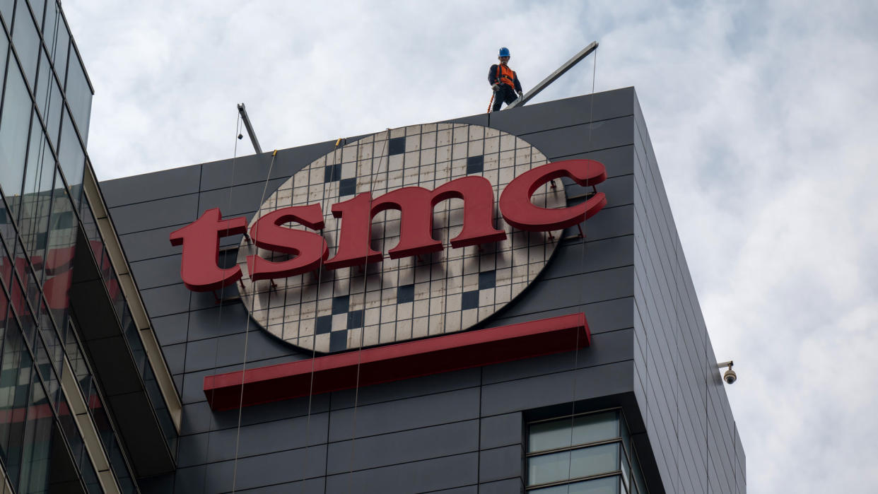  The Taiwan Semiconductor Manufacturing Co. logo atop a building at the Hsinchu Science Park in Hsinchu, Taiwan. 