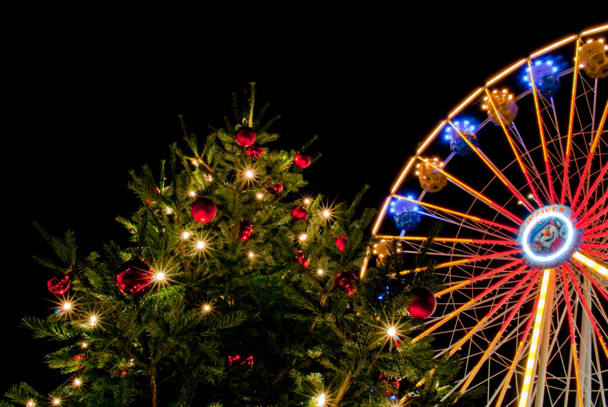 Ein Gang über den Weihnachtsmarkt gehört in der Adventszeit dazu. (Bild: ddp Images)