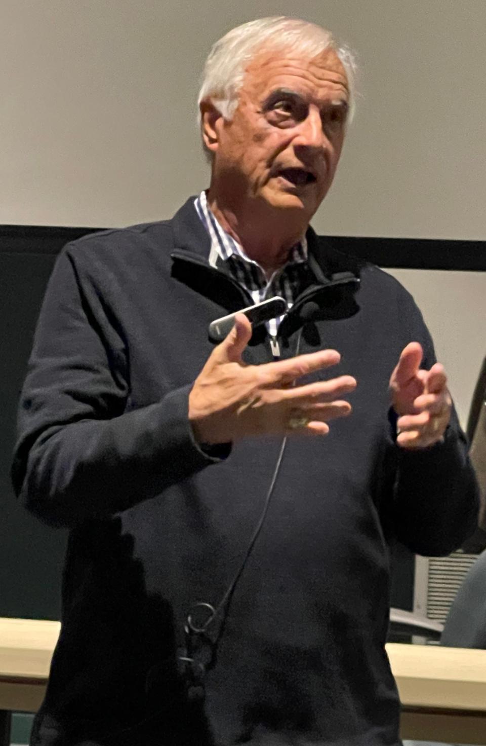 Hap McSween delivers the Dick Smyser Community Lecture at Roane State Community College’s Oak Ridge branch.