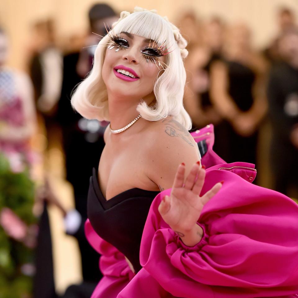 <h1 class="title">lady gaga lashes</h1><cite class="credit">Getty Images</cite>