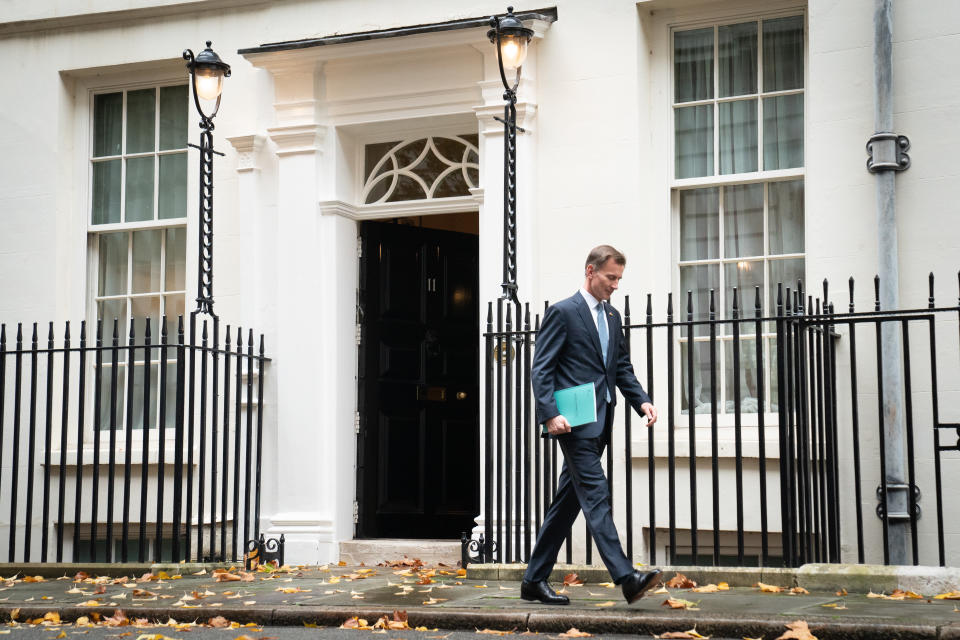 Autumn statement Chancellor of the Exchequer Jeremy Hunt leaves 11 Downing Street, London, for the House of Commons to deliver his autumn statement. Picture date: Thursday November 17, 2022.