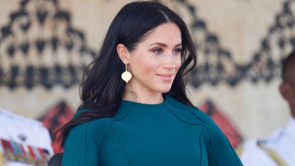 Meghan Markle Is A Vision In Teal As She And Prince Harry Attend Statue Unveiling In Fiji 