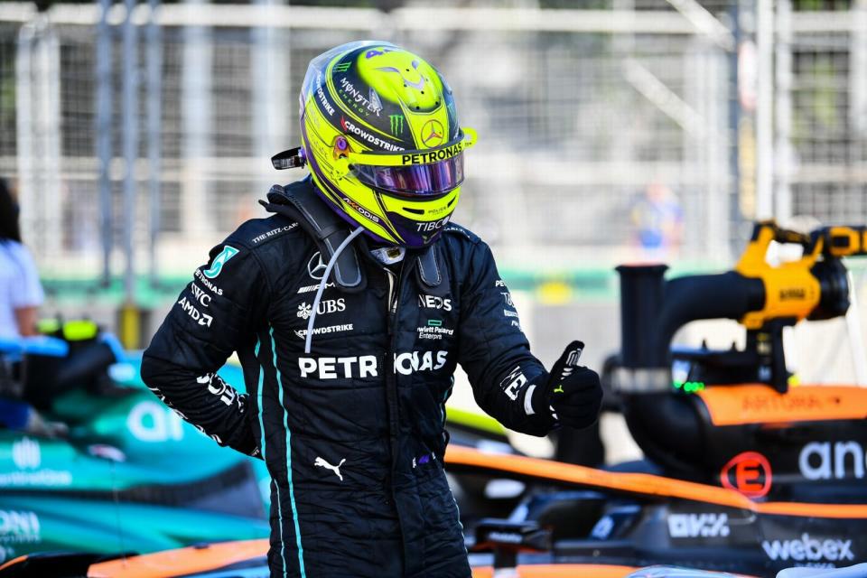 亞塞拜然站賽後Hamilton撫著腰背的畫面受到矚目，但Mercedes隨即施以治標措施，讓他在加拿大站登上開幕站後睽違七場的頒獎台。