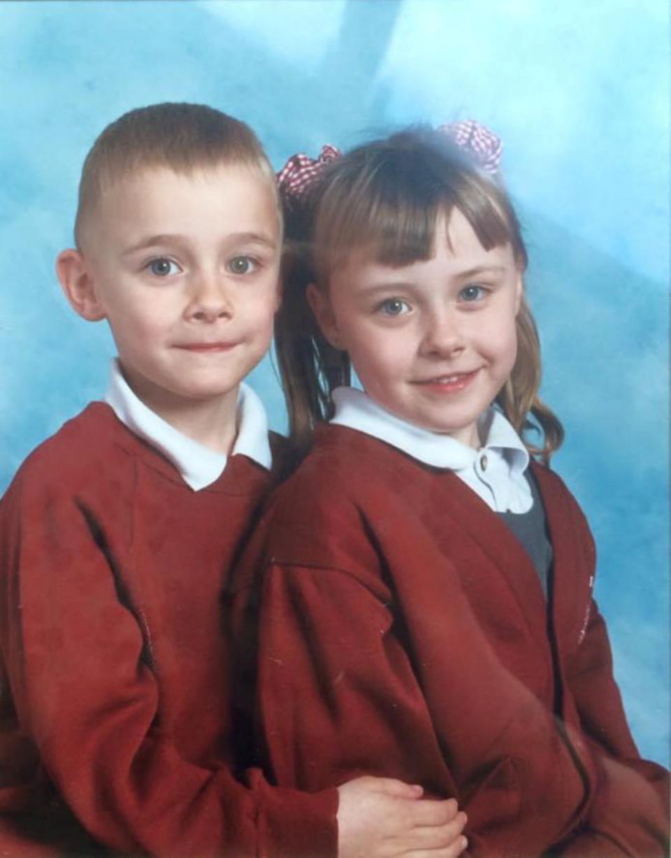 Lloyd and Kira as children, aged 5. (Kira Owen/SWNS)